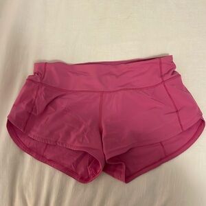 Lululemon sonic pink speed up 2.5” low rise shorts